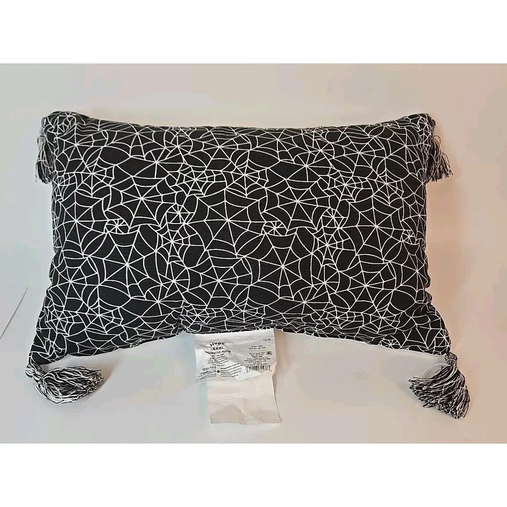 Hyde‎ & Eek!- EEK! Halloween Decorative Lumbar  Pillows, Black & White 12